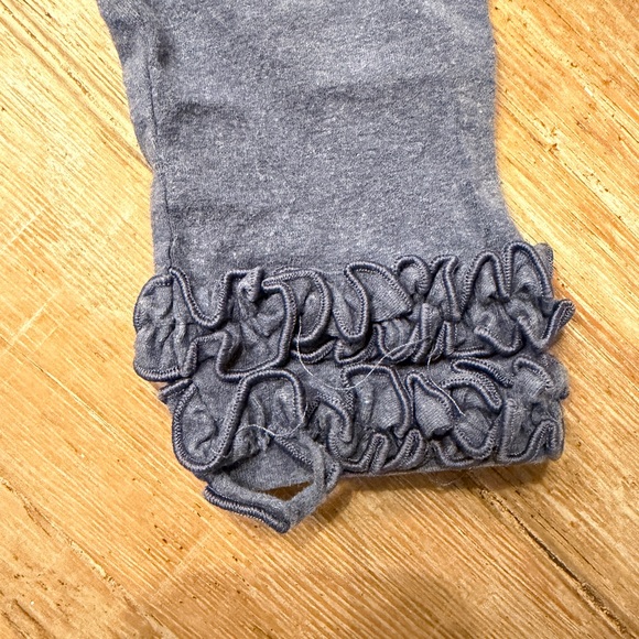 RuffleButts Ruffle Leggings - Picture 3 of 4